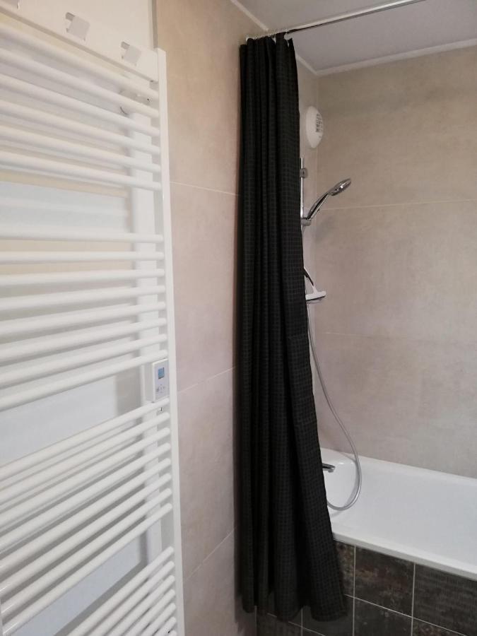 Vie De Famille Apartment Camiers Luaran gambar